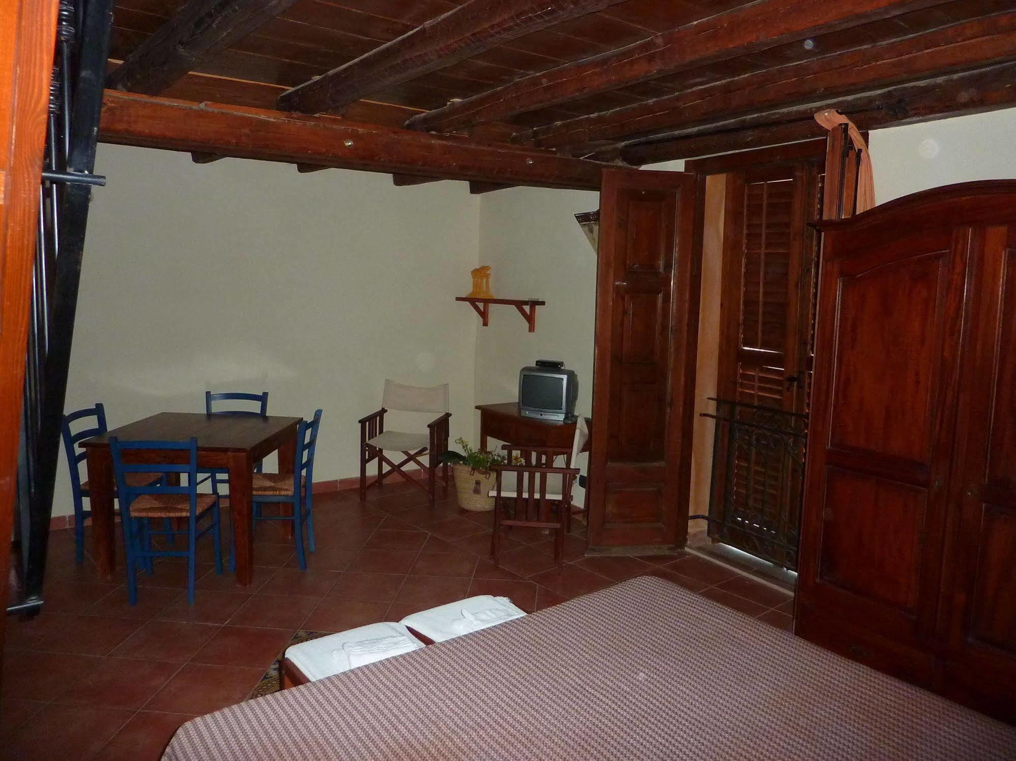 Corte Dei Greci Bed and Breakfast Agrigento Eksteriør billede